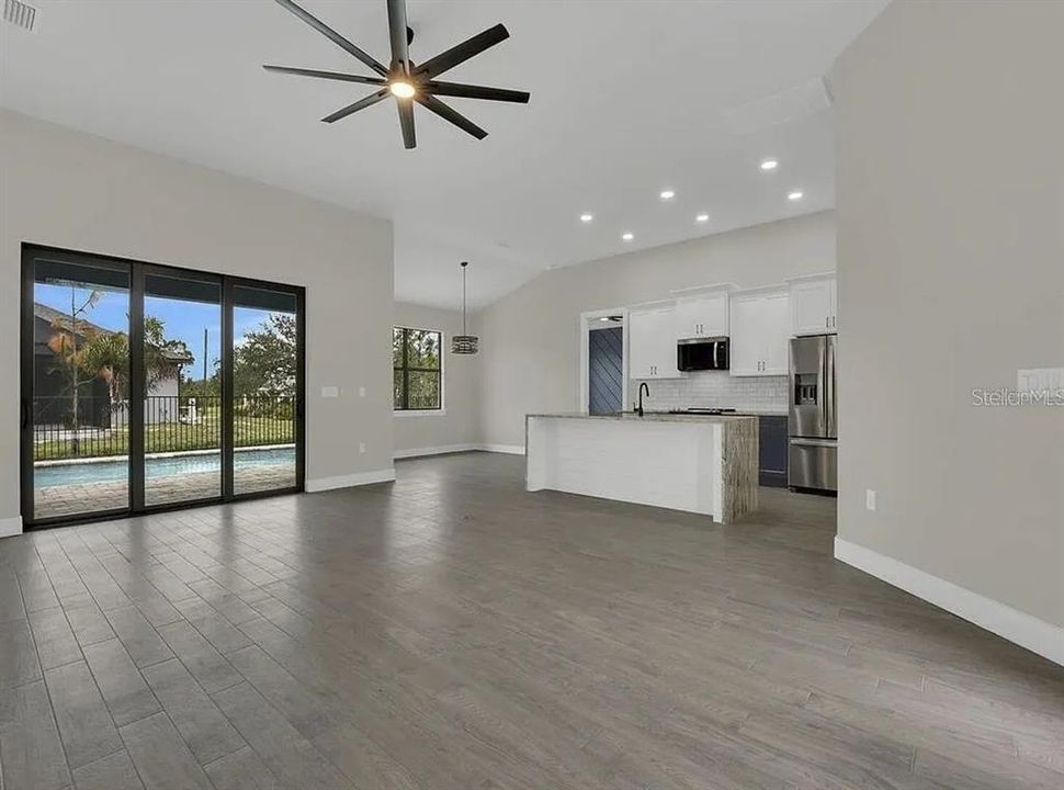 В аренду: $2,695 (4 спален, 2 ванн, 2019 Квадратных фут)