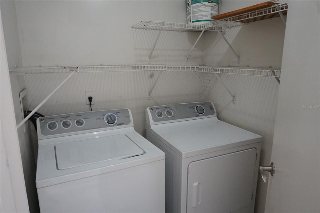 For Rent: $1,700 (2 beds, 2 baths, 947 Square Feet)