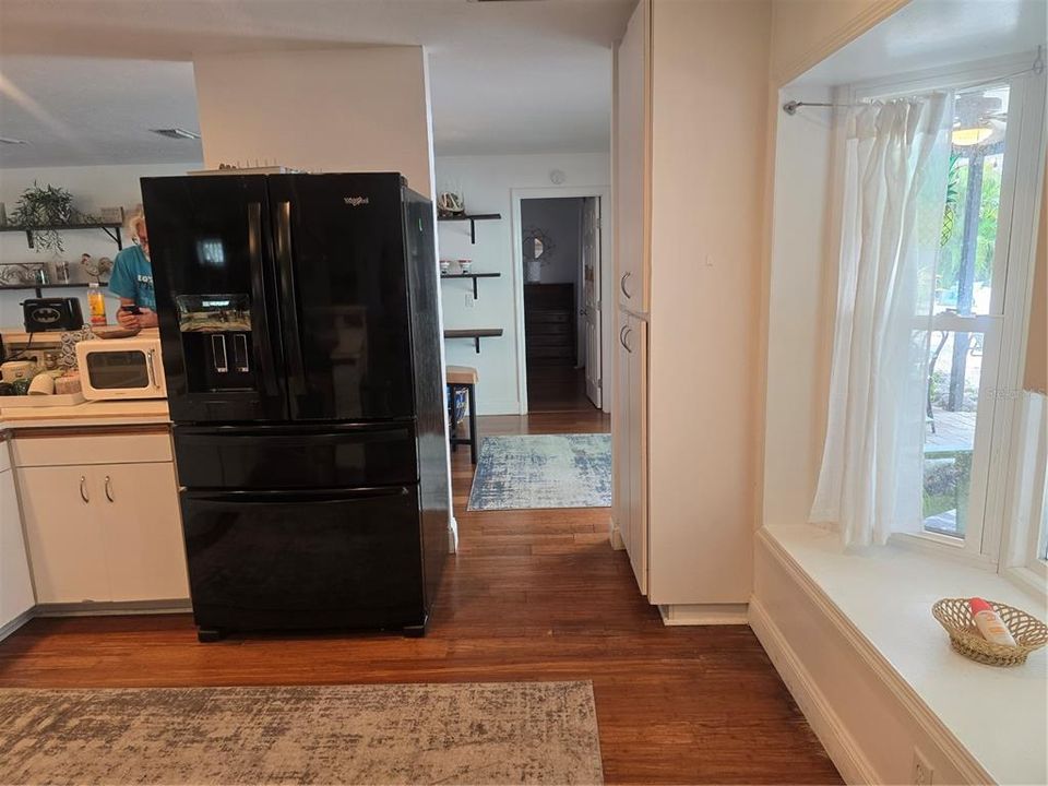 For Sale: $1,500,000 (4 beds, 3 baths, 3133 Square Feet)