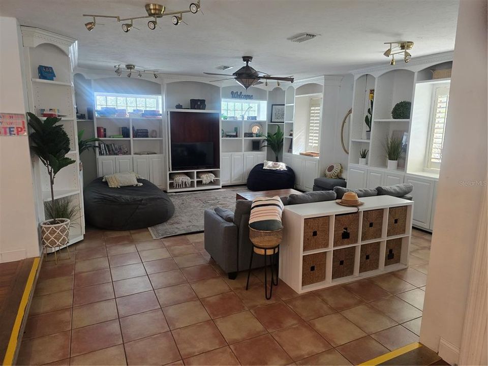 For Sale: $1,500,000 (4 beds, 3 baths, 3133 Square Feet)