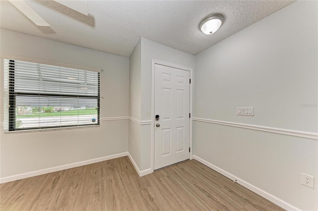 For Sale: $275,500 (2 beds, 2 baths, 1261 Square Feet)