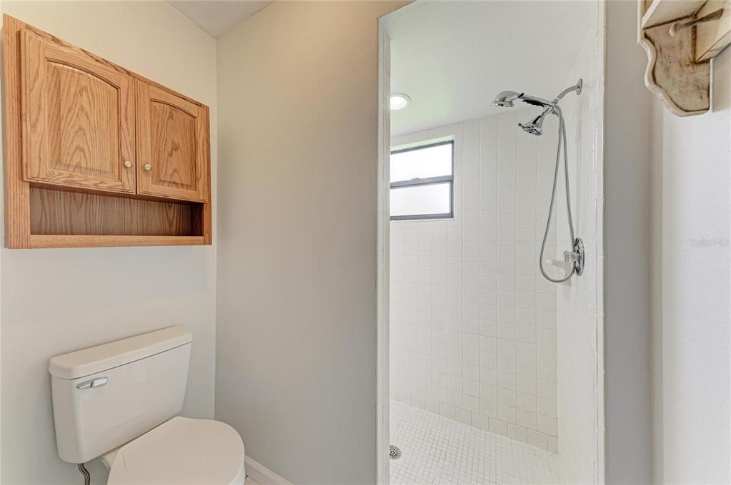 For Sale: $275,500 (2 beds, 2 baths, 1261 Square Feet)