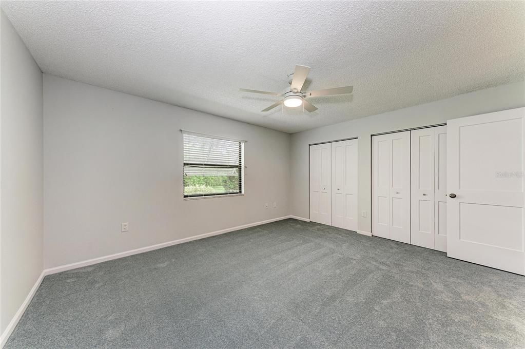 For Sale: $275,500 (2 beds, 2 baths, 1261 Square Feet)