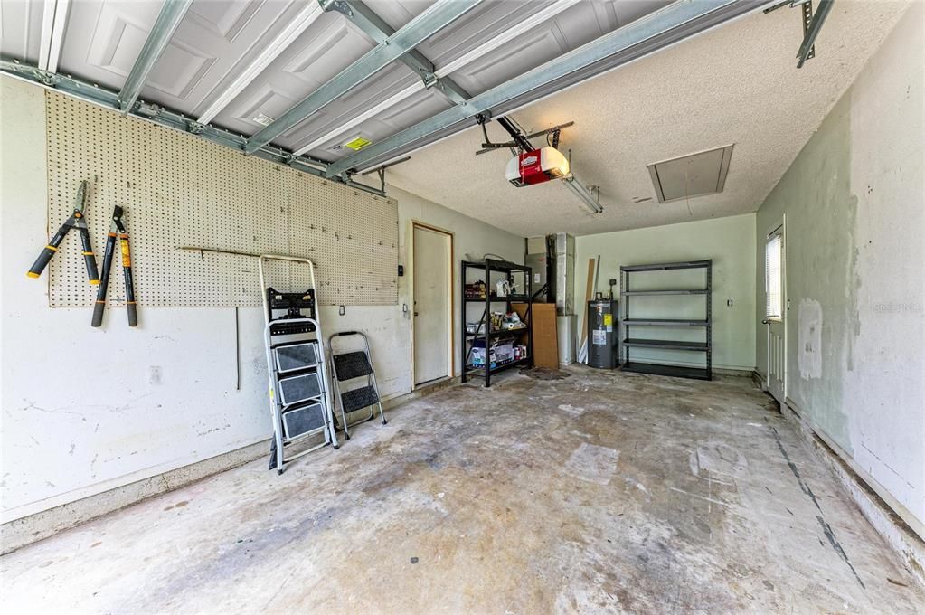For Sale: $275,500 (2 beds, 2 baths, 1261 Square Feet)