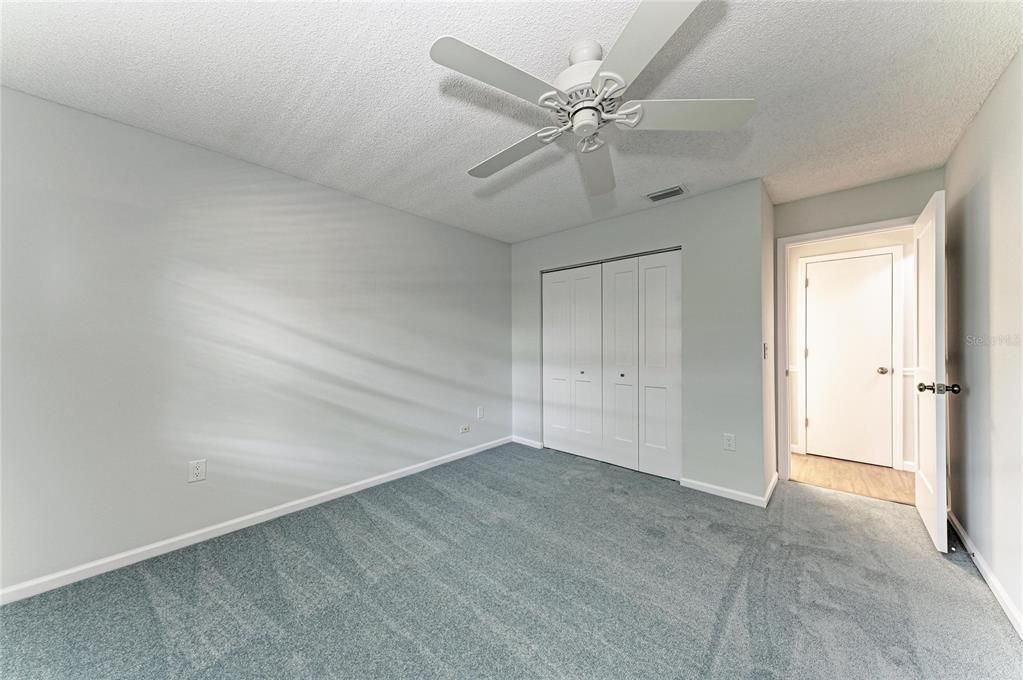For Sale: $275,500 (2 beds, 2 baths, 1261 Square Feet)