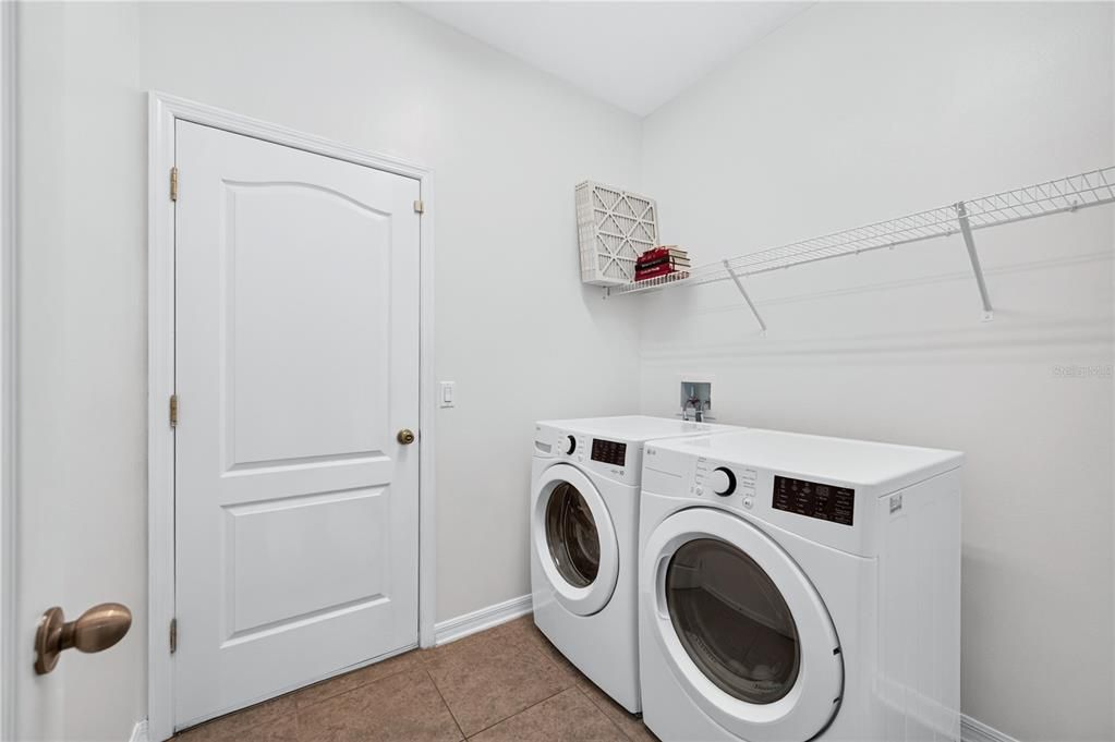 For Sale: $495,000 (4 beds, 2 baths, 2112 Square Feet)