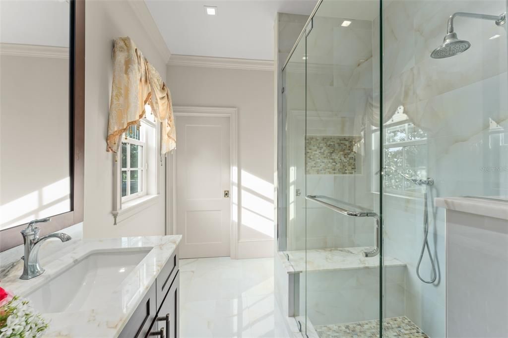 En Venta: $4,495,000 (4 camas, 3 baños, 5534 Pies cuadrados)