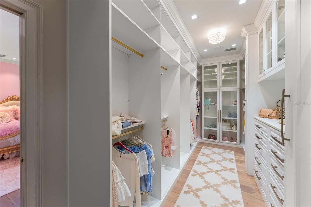 En Venta: $4,495,000 (4 camas, 3 baños, 5534 Pies cuadrados)