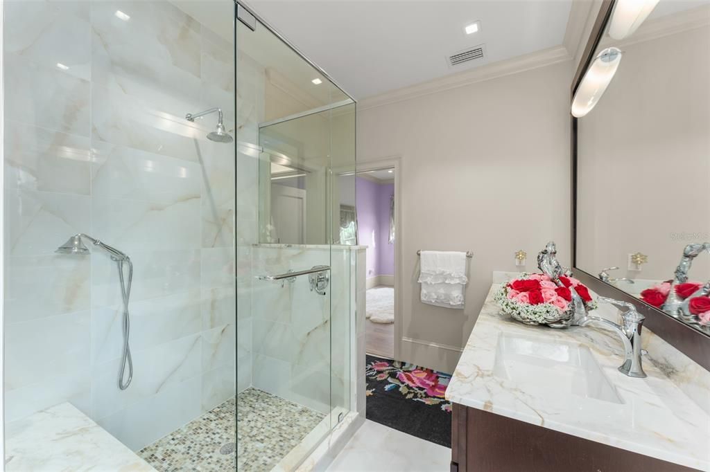 En Venta: $4,495,000 (4 camas, 3 baños, 5534 Pies cuadrados)