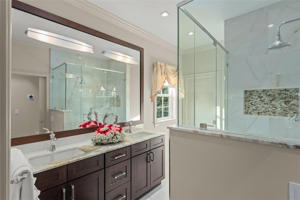 En Venta: $4,495,000 (4 camas, 3 baños, 5534 Pies cuadrados)