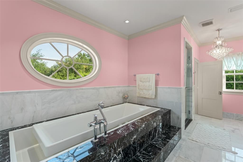 En Venta: $4,495,000 (4 camas, 3 baños, 5534 Pies cuadrados)