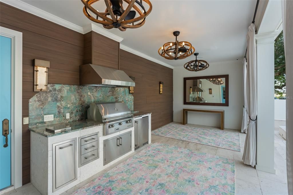 En Venta: $4,495,000 (4 camas, 3 baños, 5534 Pies cuadrados)