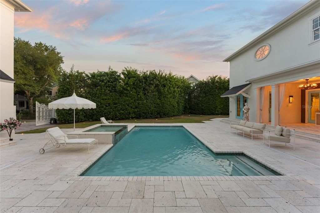 En Venta: $4,495,000 (4 camas, 3 baños, 5534 Pies cuadrados)