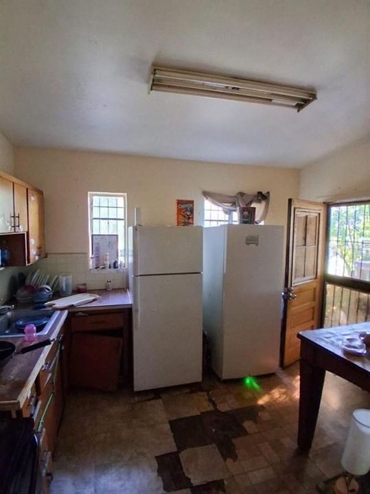 For Sale: $70,000 (3 beds, 1 baths, 875 Square Feet)