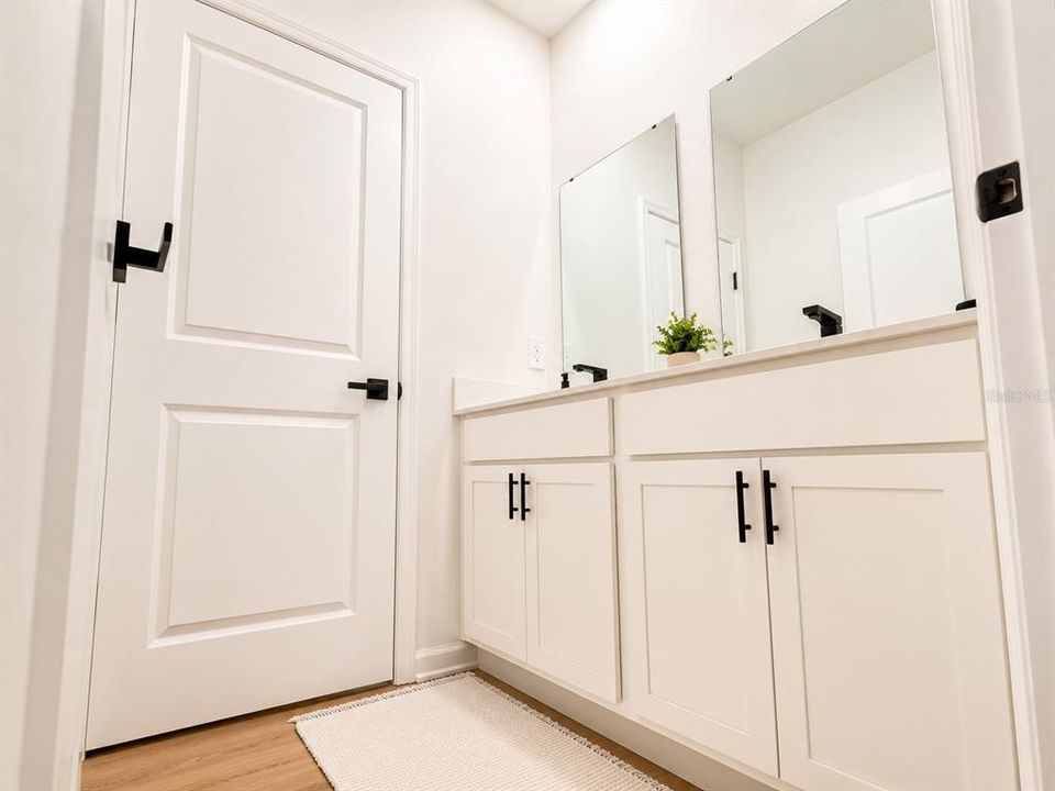 En Venta: $887,000 (74 camas, 3 baños, 2199 Pies cuadrados)