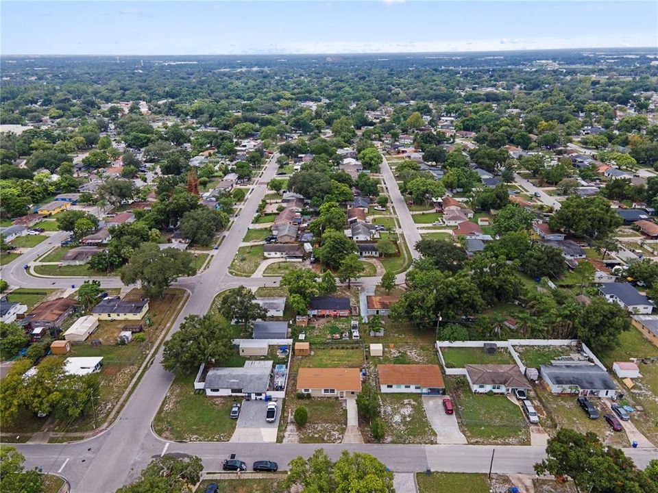 For Sale: $289,000 (3 beds, 2 baths, 1081 Square Feet)