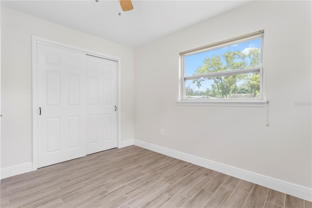 For Sale: $289,000 (3 beds, 2 baths, 1081 Square Feet)