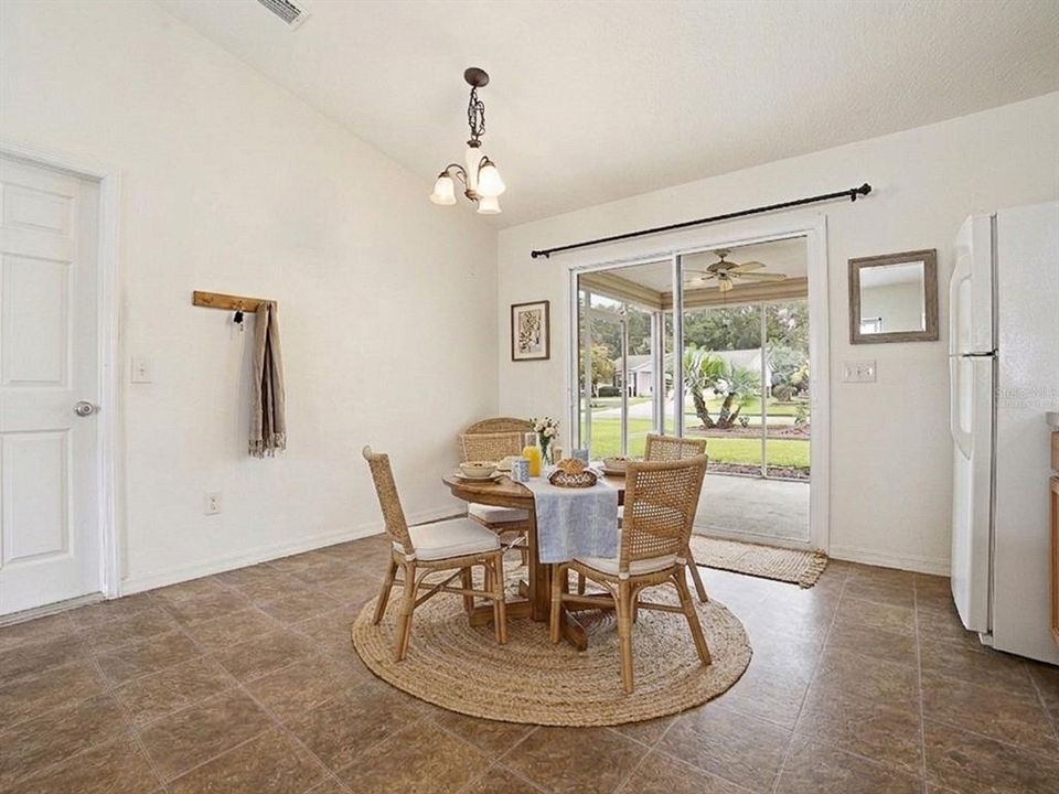 En Venta: $324,000 (3 camas, 2 baños, 1467 Pies cuadrados)
