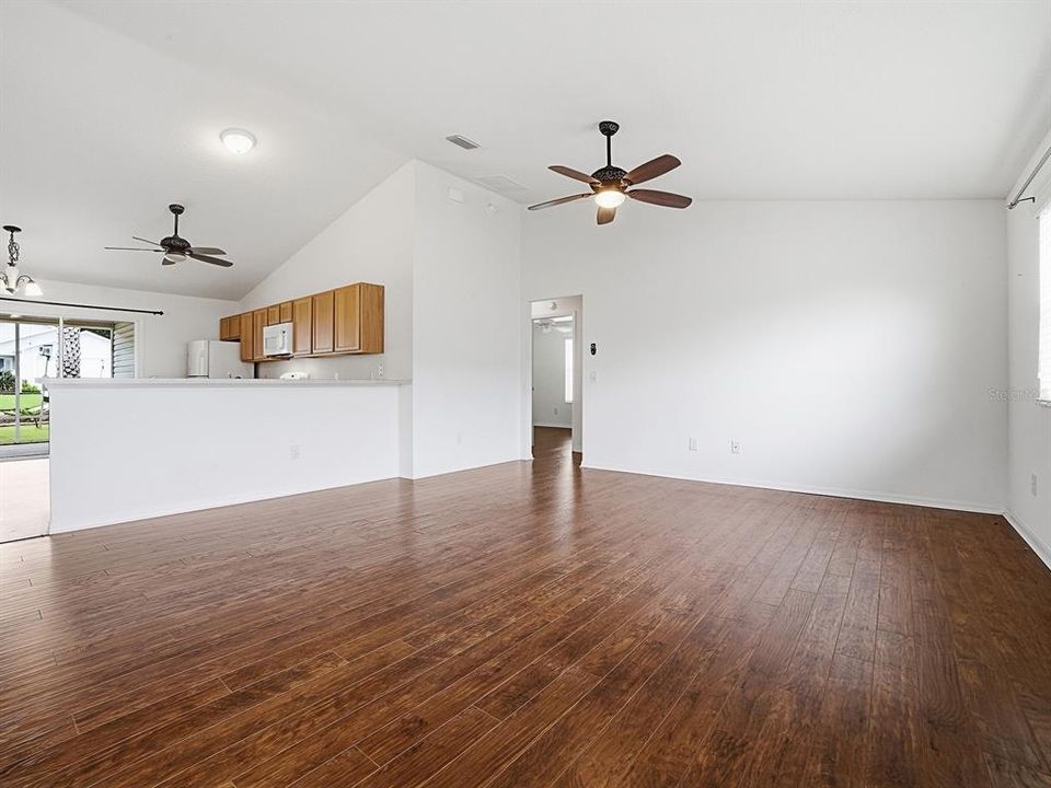En Venta: $324,000 (3 camas, 2 baños, 1467 Pies cuadrados)