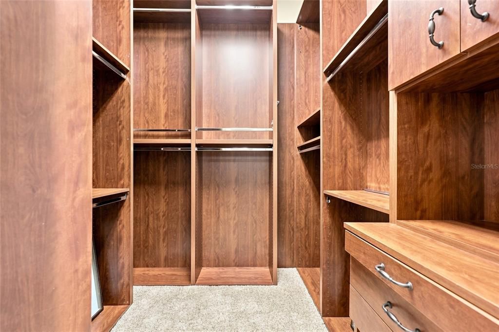 For Sale: $1,195,000 (3 beds, 3 baths, 3299 Square Feet)