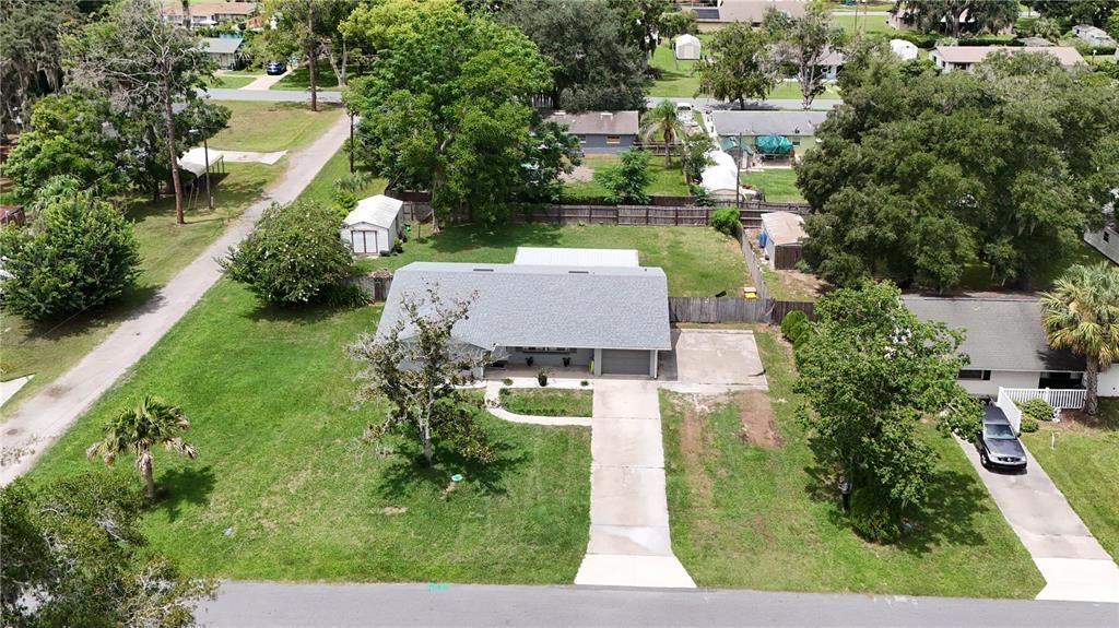 For Sale: $249,900 (2 beds, 1 baths, 1270 Square Feet)