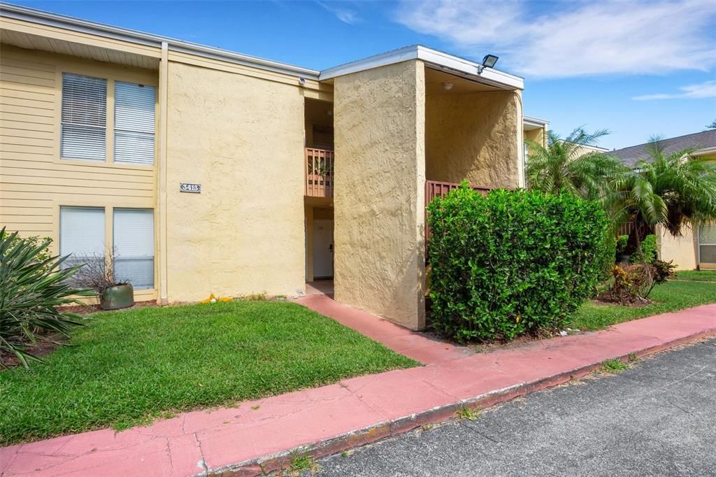 For Sale: $159,000 (1 beds, 1 baths, 768 Square Feet)