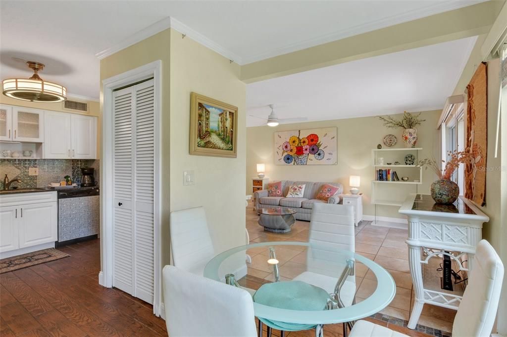 For Sale: $159,000 (1 beds, 1 baths, 768 Square Feet)