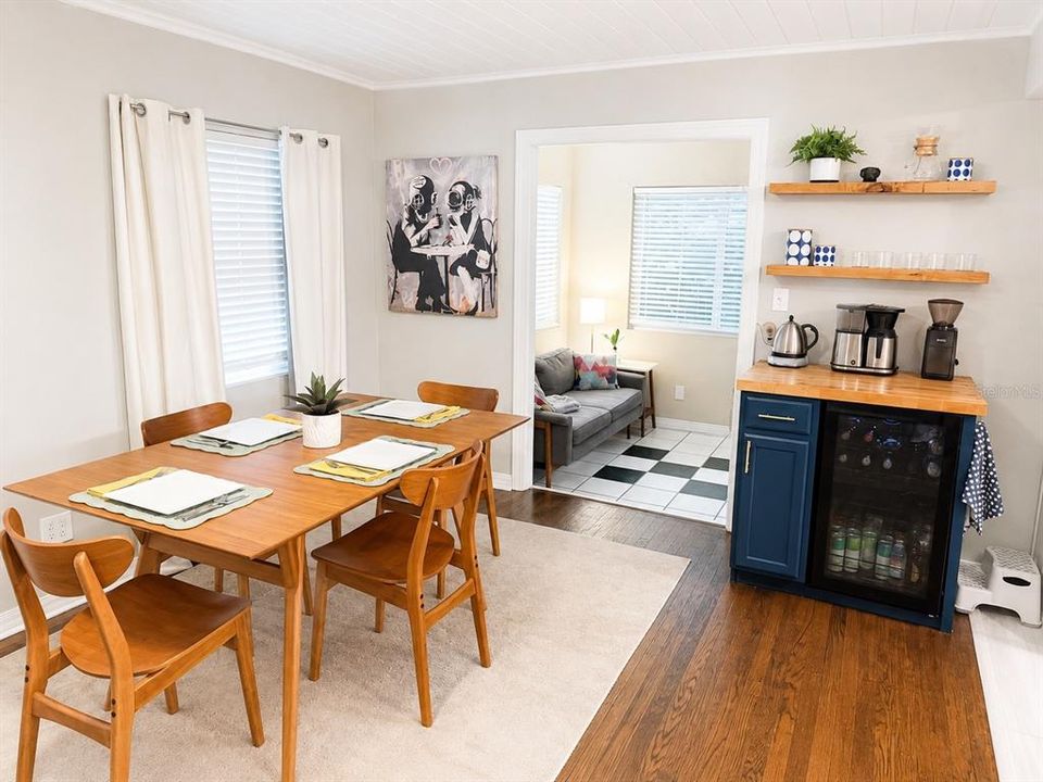 En Venta: $573,126 (4 camas, 2 baños, 1451 Pies cuadrados)