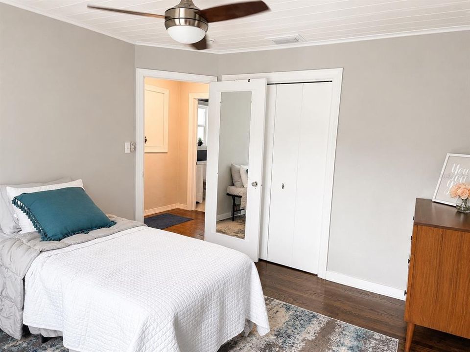 En Venta: $573,126 (4 camas, 2 baños, 1451 Pies cuadrados)