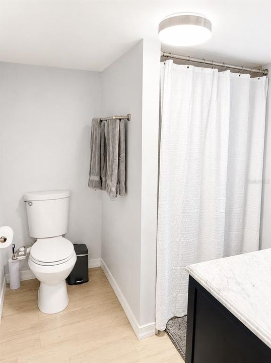 En Venta: $573,126 (4 camas, 2 baños, 1451 Pies cuadrados)