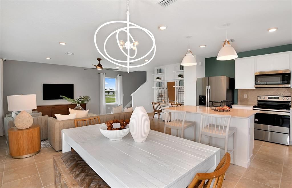 For Sale: $373,610 (4 beds, 3 baths, 2203 Square Feet)