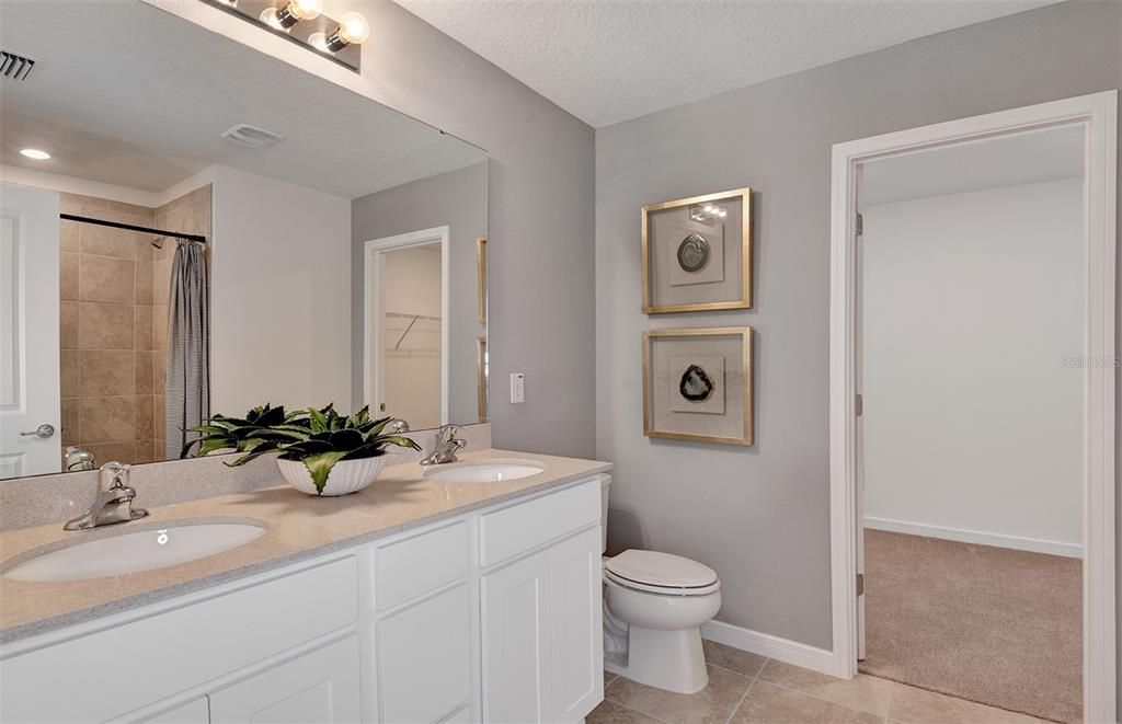 For Sale: $373,610 (4 beds, 3 baths, 2203 Square Feet)