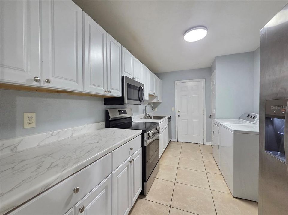 For Rent: $1,625 (3 beds, 2 baths, 1200 Square Feet)