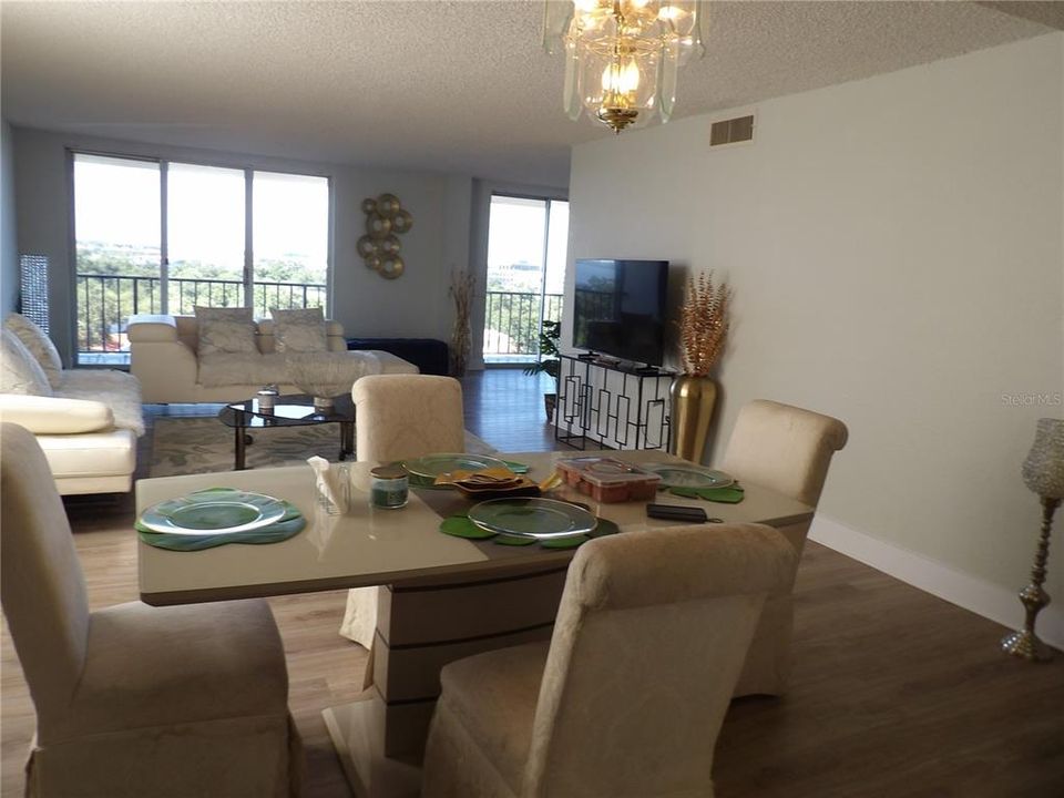 For Sale: $339,000 (2 beds, 2 baths, 1545 Square Feet)