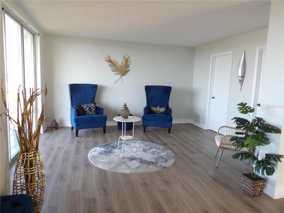For Sale: $339,000 (2 beds, 2 baths, 1545 Square Feet)