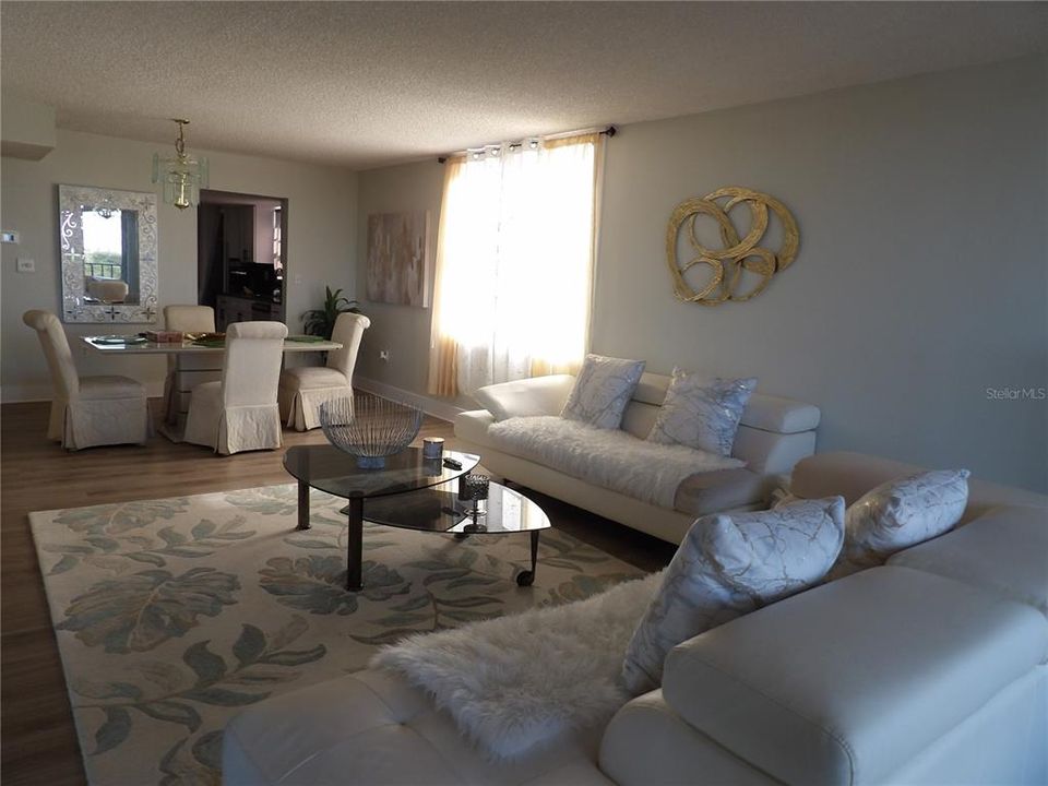 For Sale: $339,000 (2 beds, 2 baths, 1545 Square Feet)