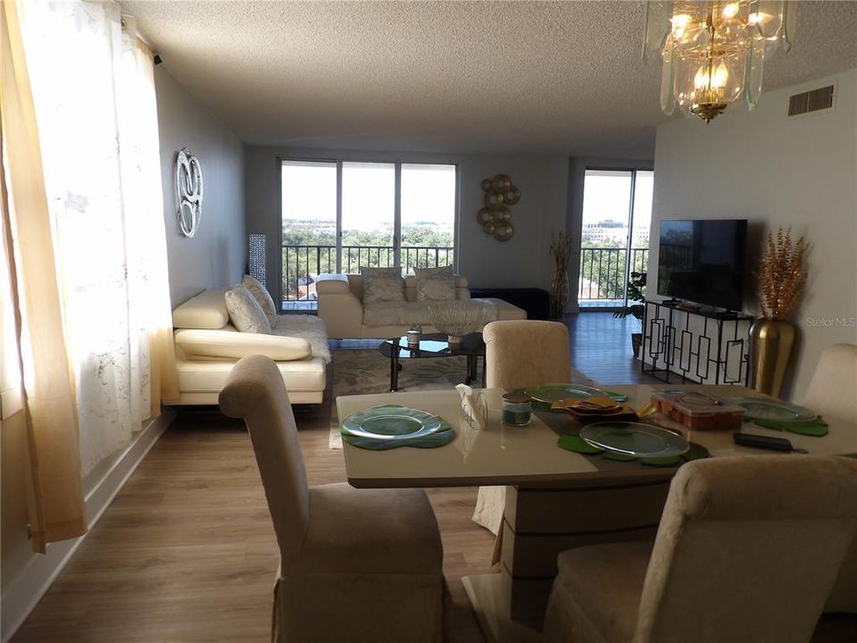 For Sale: $339,000 (2 beds, 2 baths, 1545 Square Feet)