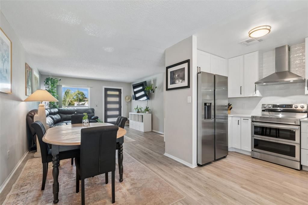 En Venta: $415,000 (2 camas, 2 baños, 1024 Pies cuadrados)
