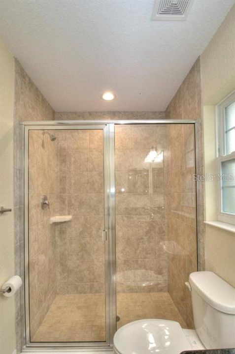 For Rent: $1,800 (3 beds, 2 baths, 1474 Square Feet)