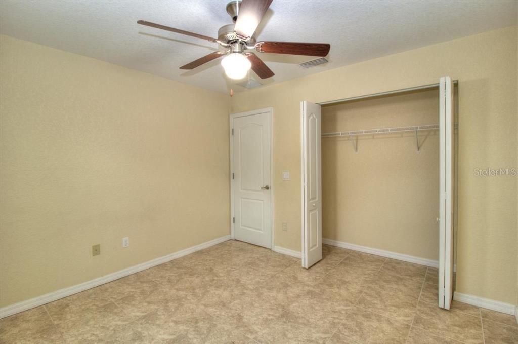 For Rent: $1,800 (3 beds, 2 baths, 1474 Square Feet)