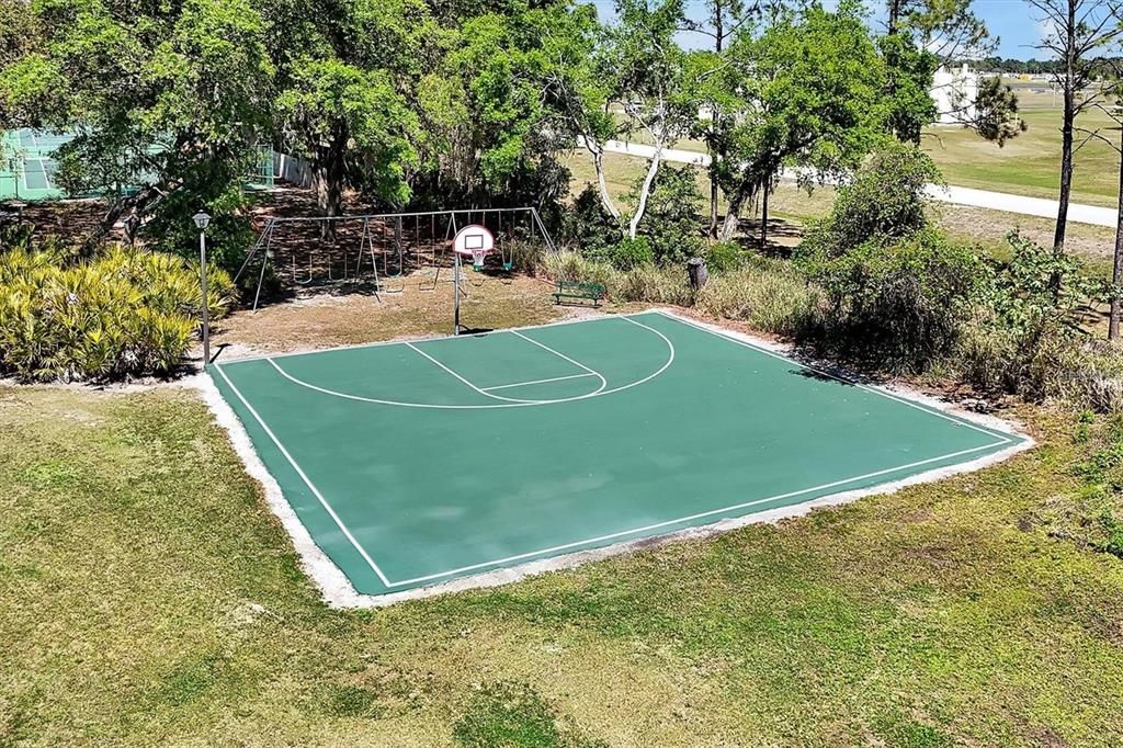 En Venta: $799,000 (4 camas, 3 baños, 3165 Pies cuadrados)