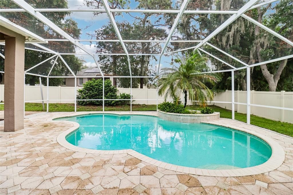 En Venta: $799,000 (4 camas, 3 baños, 3165 Pies cuadrados)