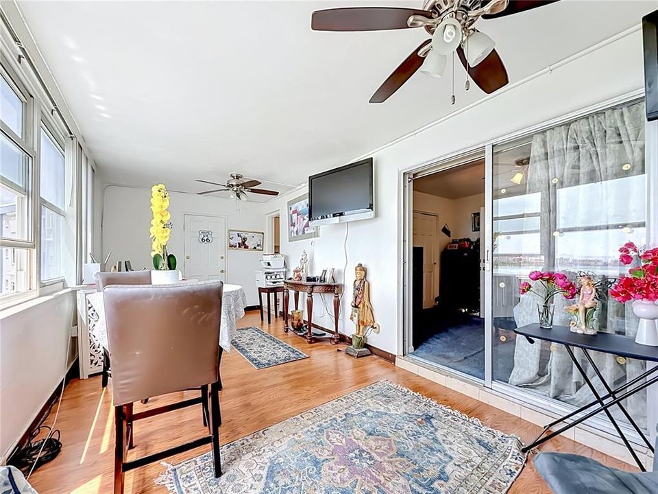 En Venta: $189,999 (2 camas, 1 baños, 1140 Pies cuadrados)