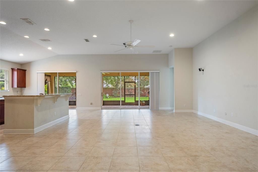 For Sale: $685,000 (3 beds, 3 baths, 2534 Square Feet)