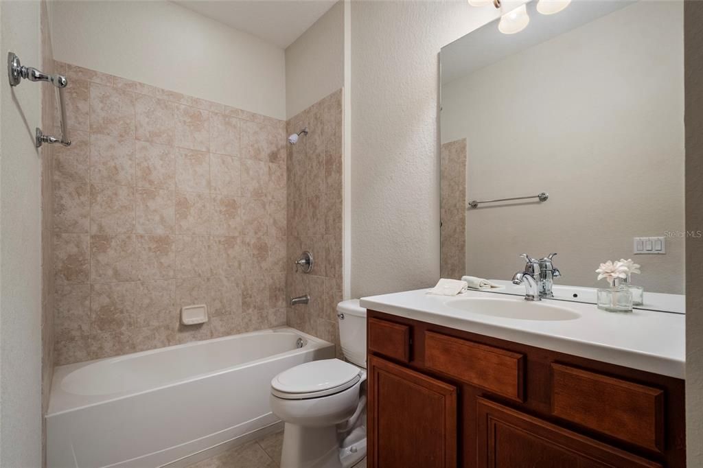 For Sale: $685,000 (3 beds, 3 baths, 2534 Square Feet)