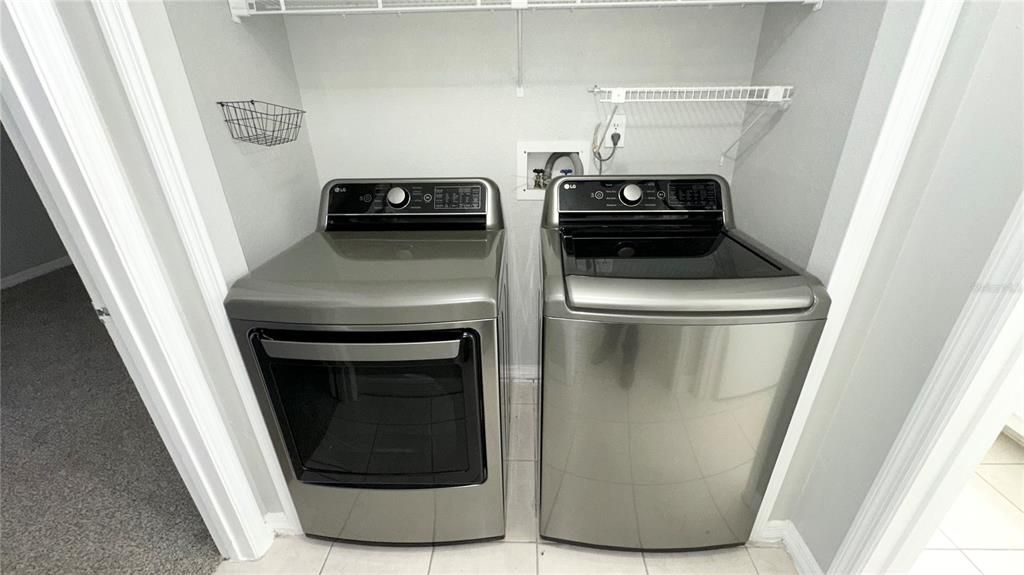 For Rent: $1,399 (1 beds, 1 baths, 759 Square Feet)