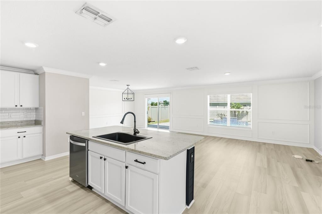 For Sale: $499,000 (4 beds, 2 baths, 2260 Square Feet)