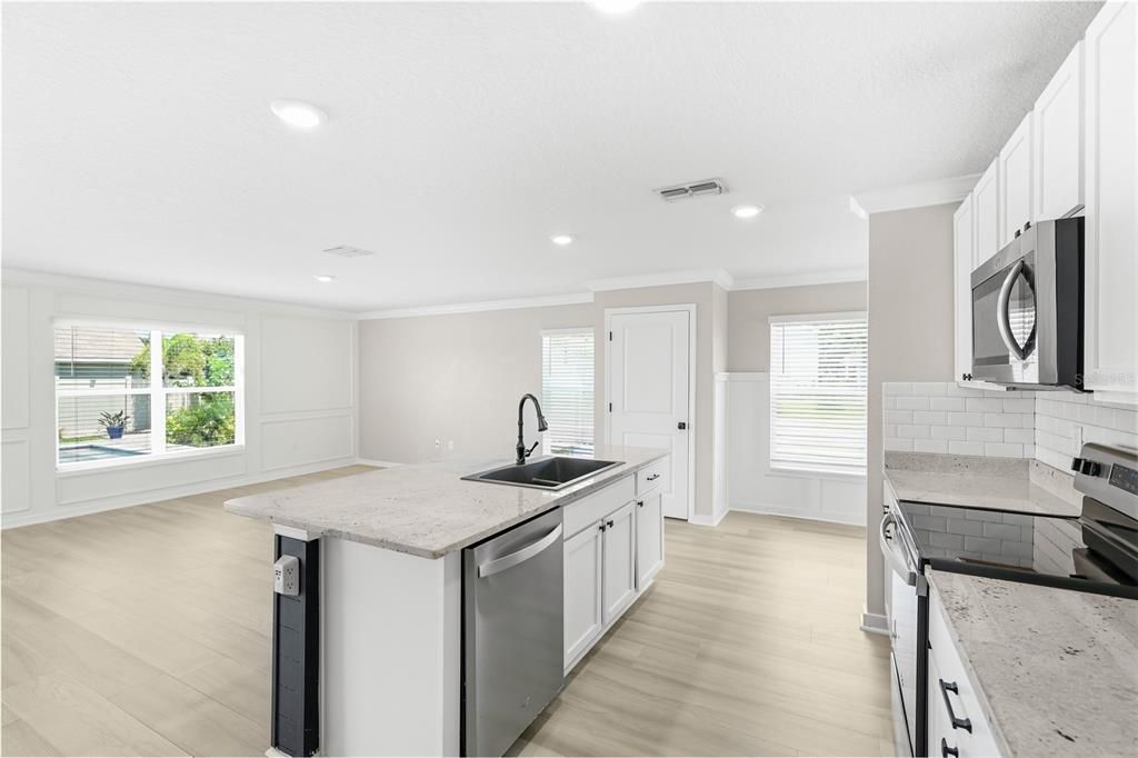 For Sale: $499,000 (4 beds, 2 baths, 2260 Square Feet)