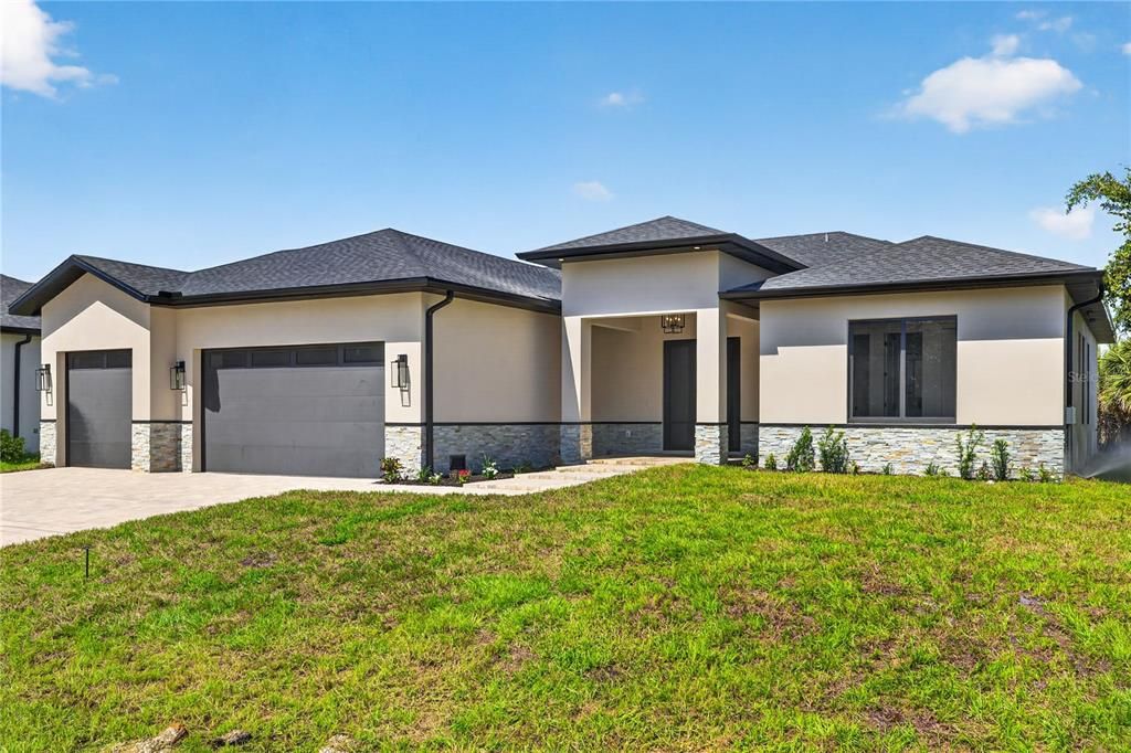 For Sale: $750,000 (4 beds, 4 baths, 2399 Square Feet)