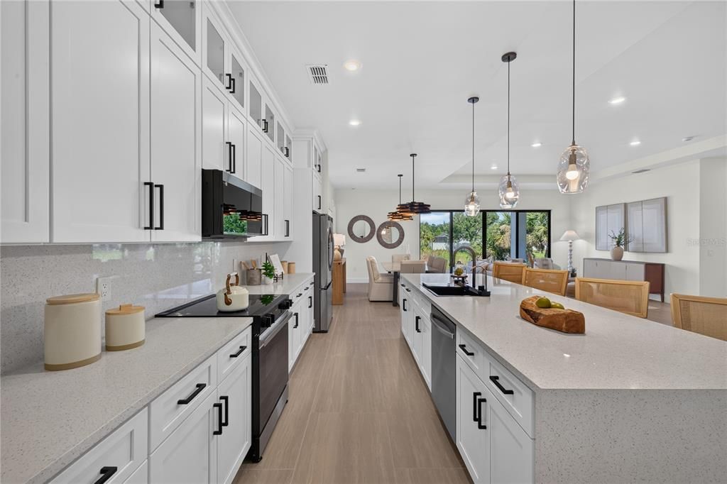 For Sale: $750,000 (4 beds, 4 baths, 2399 Square Feet)